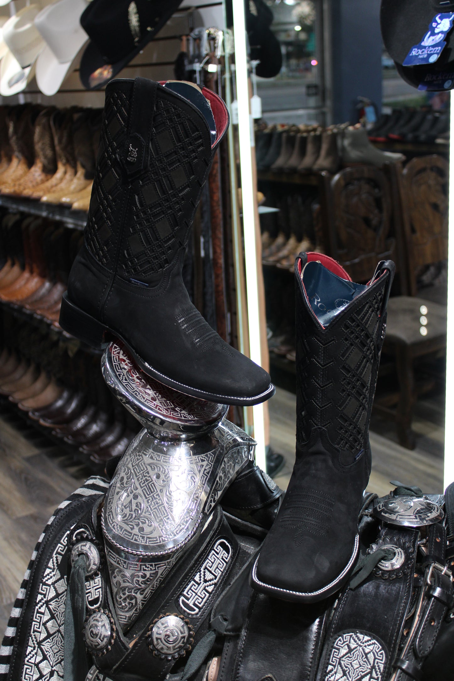 EST. RYDER NOBUCK NEGRO SQUARE TOE