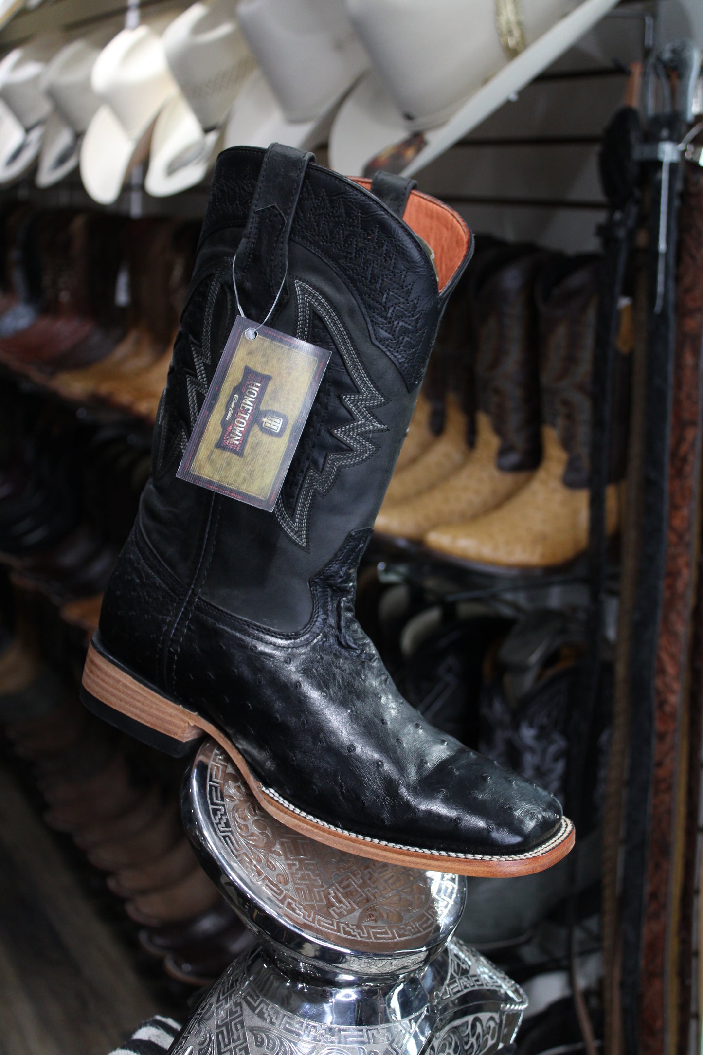 Ostrich Square Toe Cowboy Boot - Negro