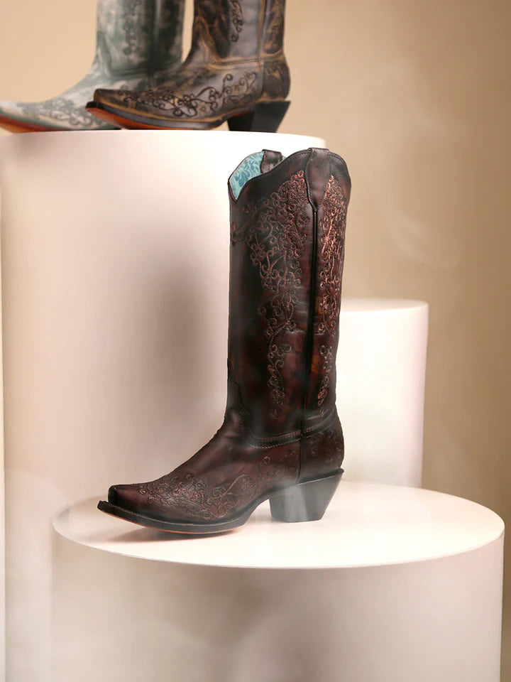 A4801 - WOMEN'S FLORAL EMBROIDERY BLACK AND HONEY SNIP TOE COWBOY BOOT