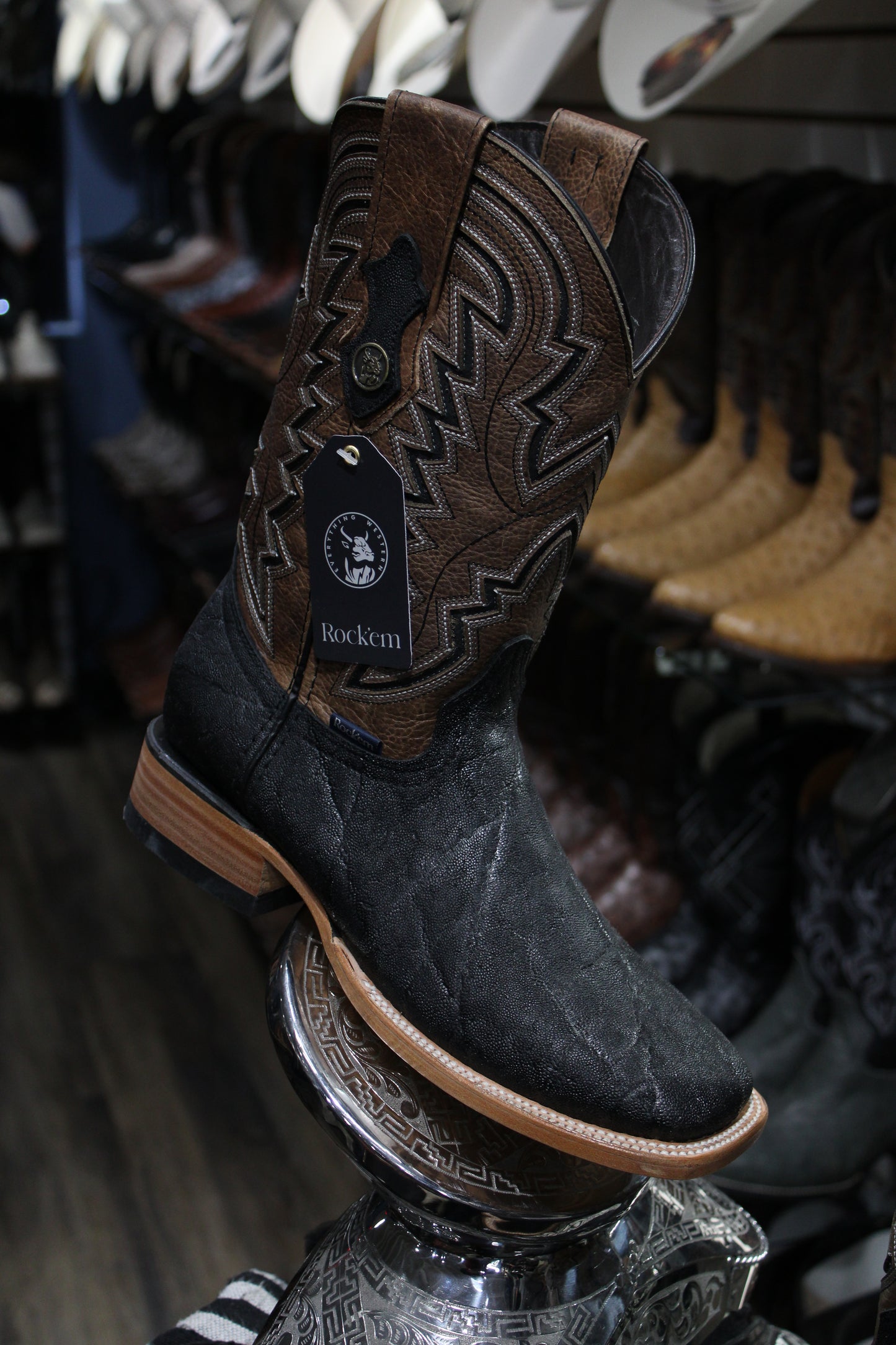 Elephant Square Toe Cowboy Boot - Negro
