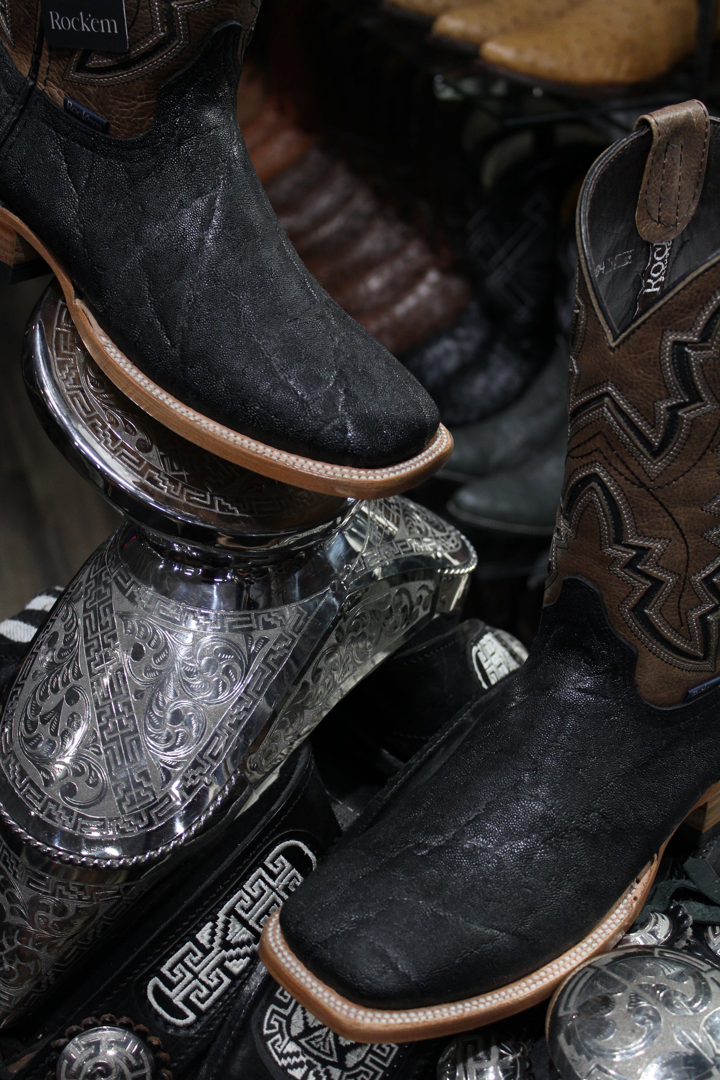 Elephant Square Toe Cowboy Boot - Negro
