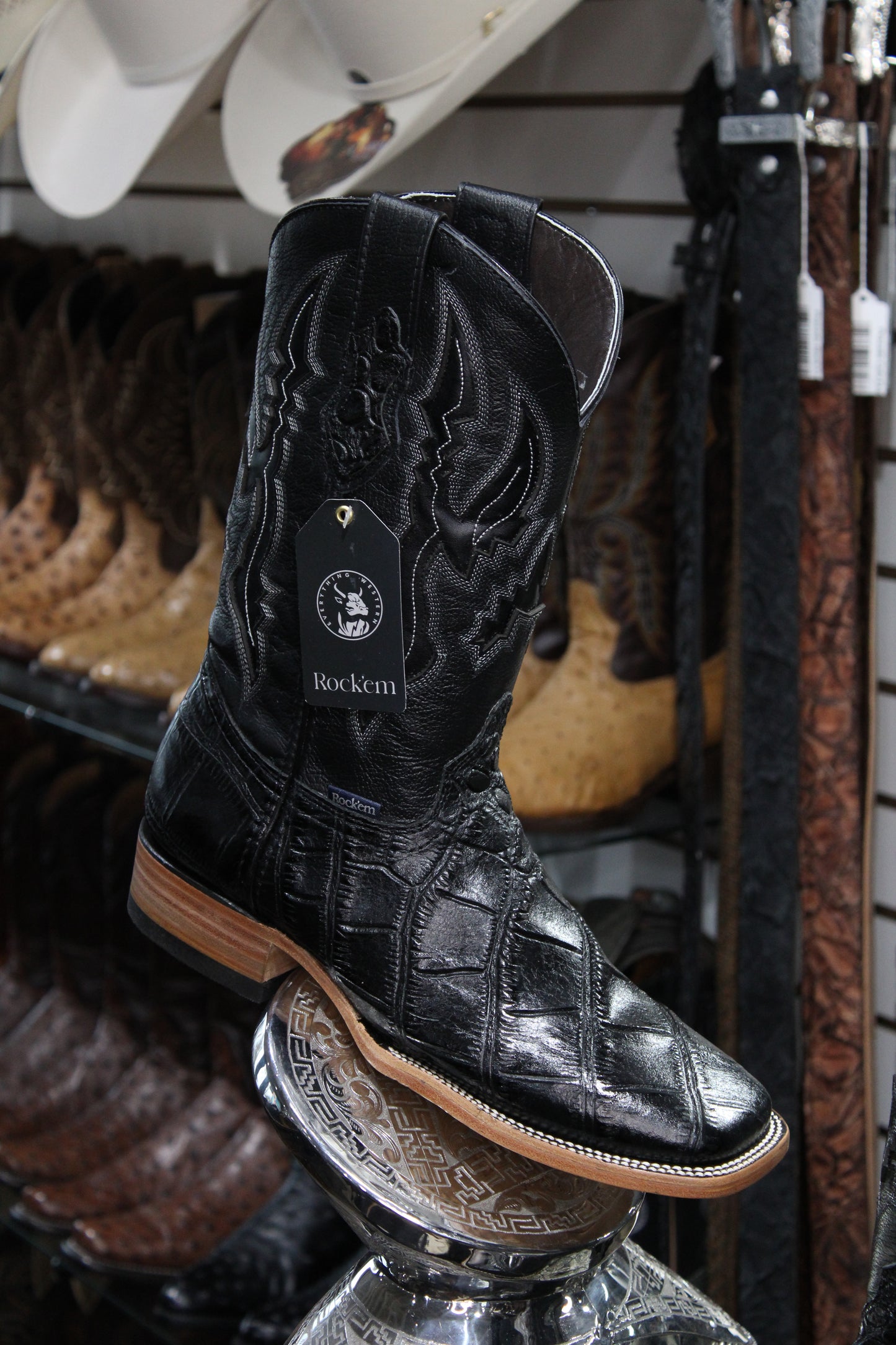 Alligator Belly Square Toe Cowboy Boot - Negro