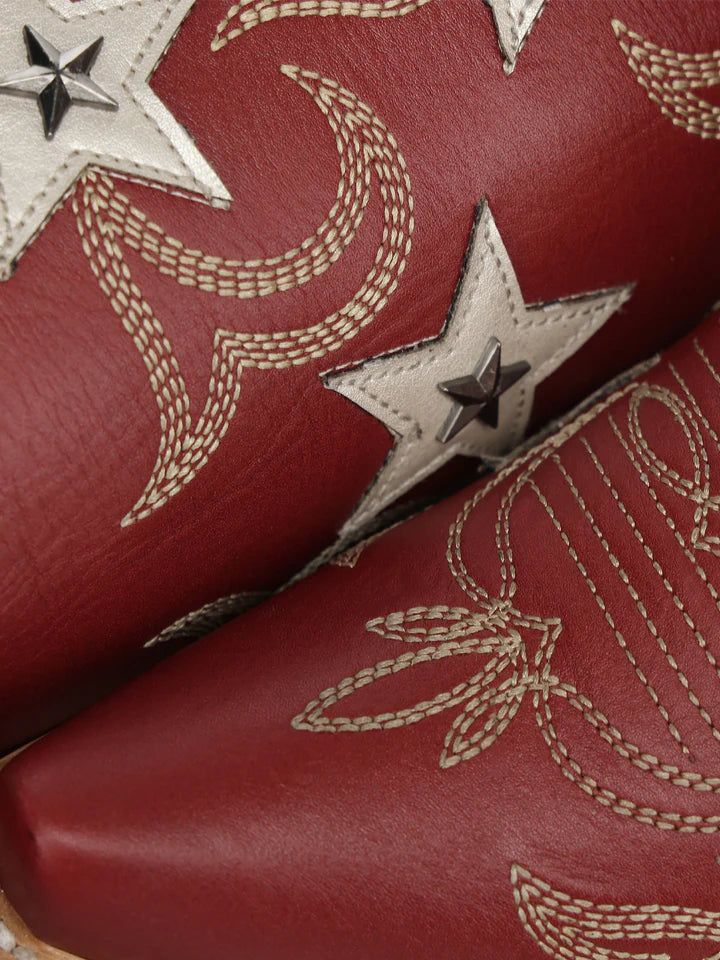 Z5540 - WOMEN'S RED EMBROIDERY STARS OVERLAY AND STUDS SNIP TOE COWBOY BOOT